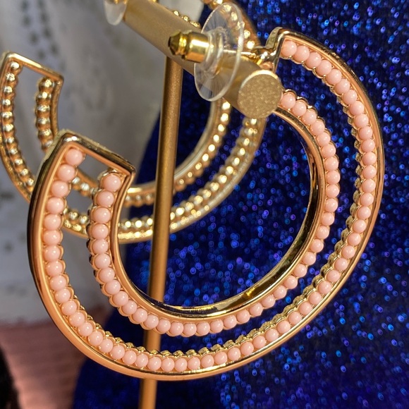 NWT BEACHY MODERN HOOP PINK AND GOLD VALENTINE SPECIAL EARRINGS - Picture 7 of 10